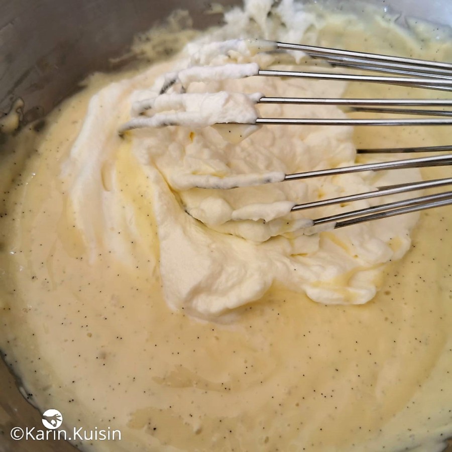 Ajoutez la crème fouettée